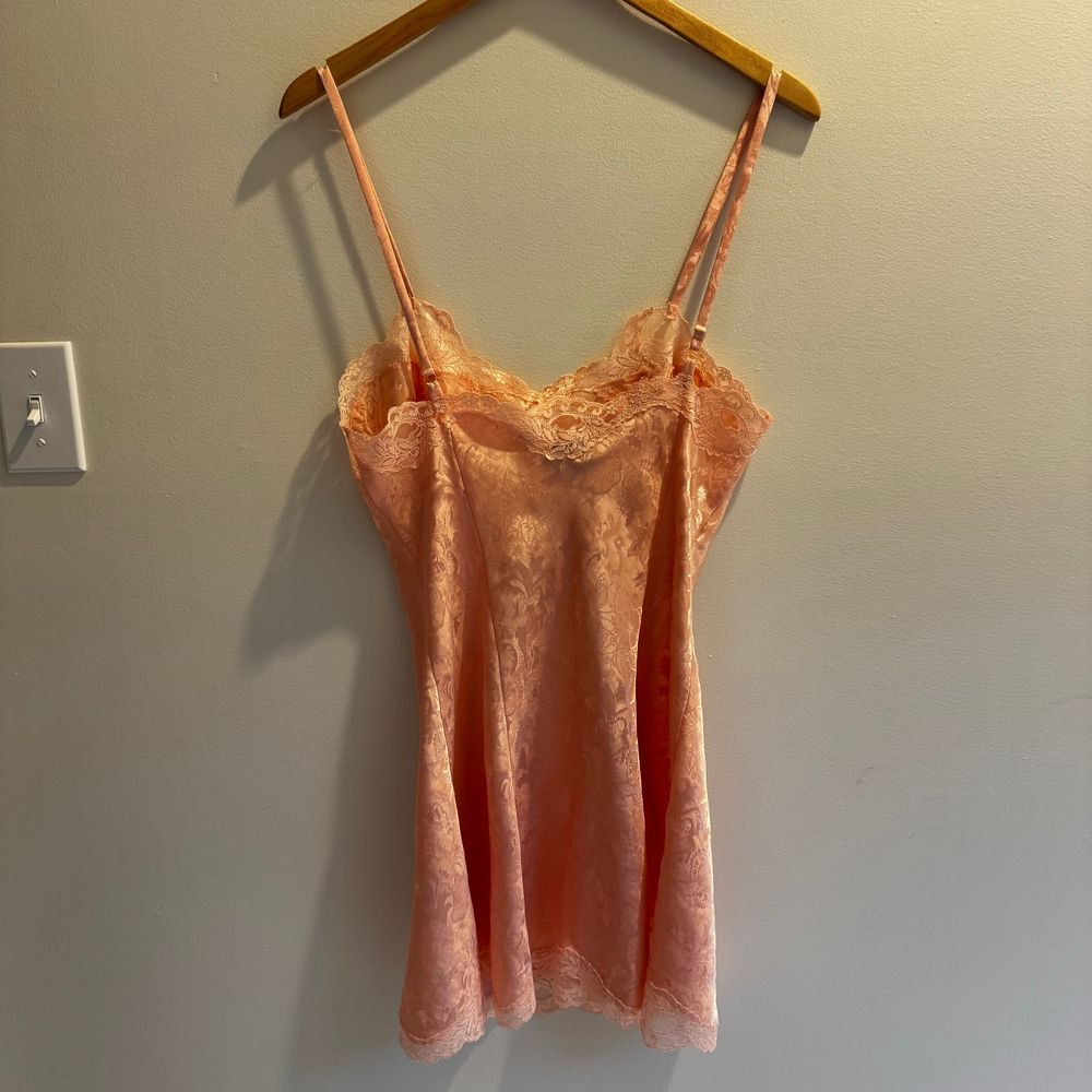 Vintage Victorias Secret Gold‎ Label Medium Slip Dress Satin Chemise Pink Lace - Picture 10 of 13